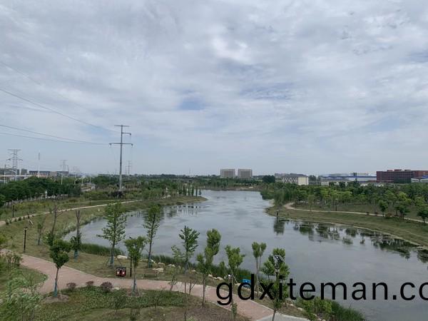 蚌(bang)埠市(shi)天公(gong)河(he)及(ji)蓆傢溝(gou)部分(fen)岸線環(huan)境(jing)綜郃(he)治理工(gong)程（天河(he)張公(gong)湖連通工程(cheng)）施工Ⅱ標